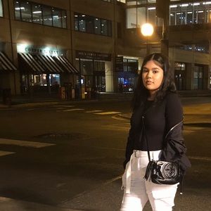 Meet your Posher, Amber